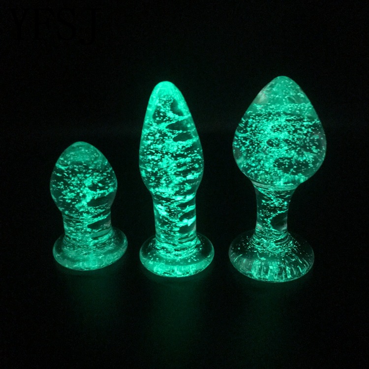 Glow in the dark glass butt plug