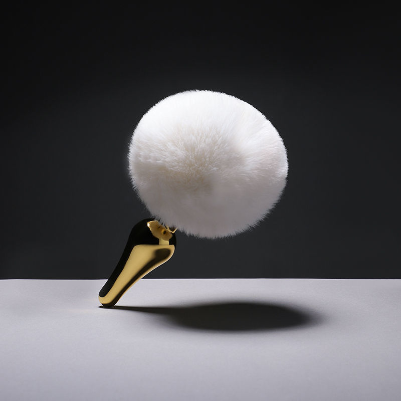 Stainless steel gold butt plug with bunny tail - Image 2